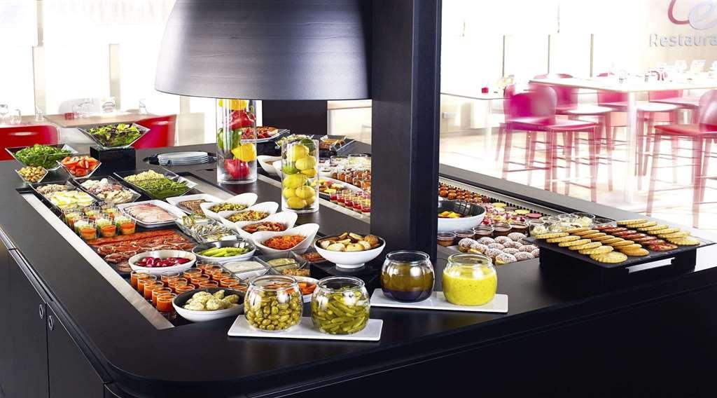 Hotel Campanile Prime - Nimes Centre Ristorante foto