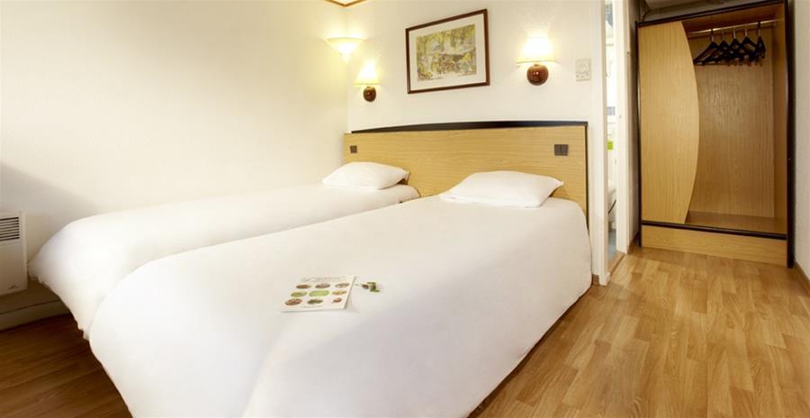 Hotel Campanile Prime - Nimes Centre Esterno foto