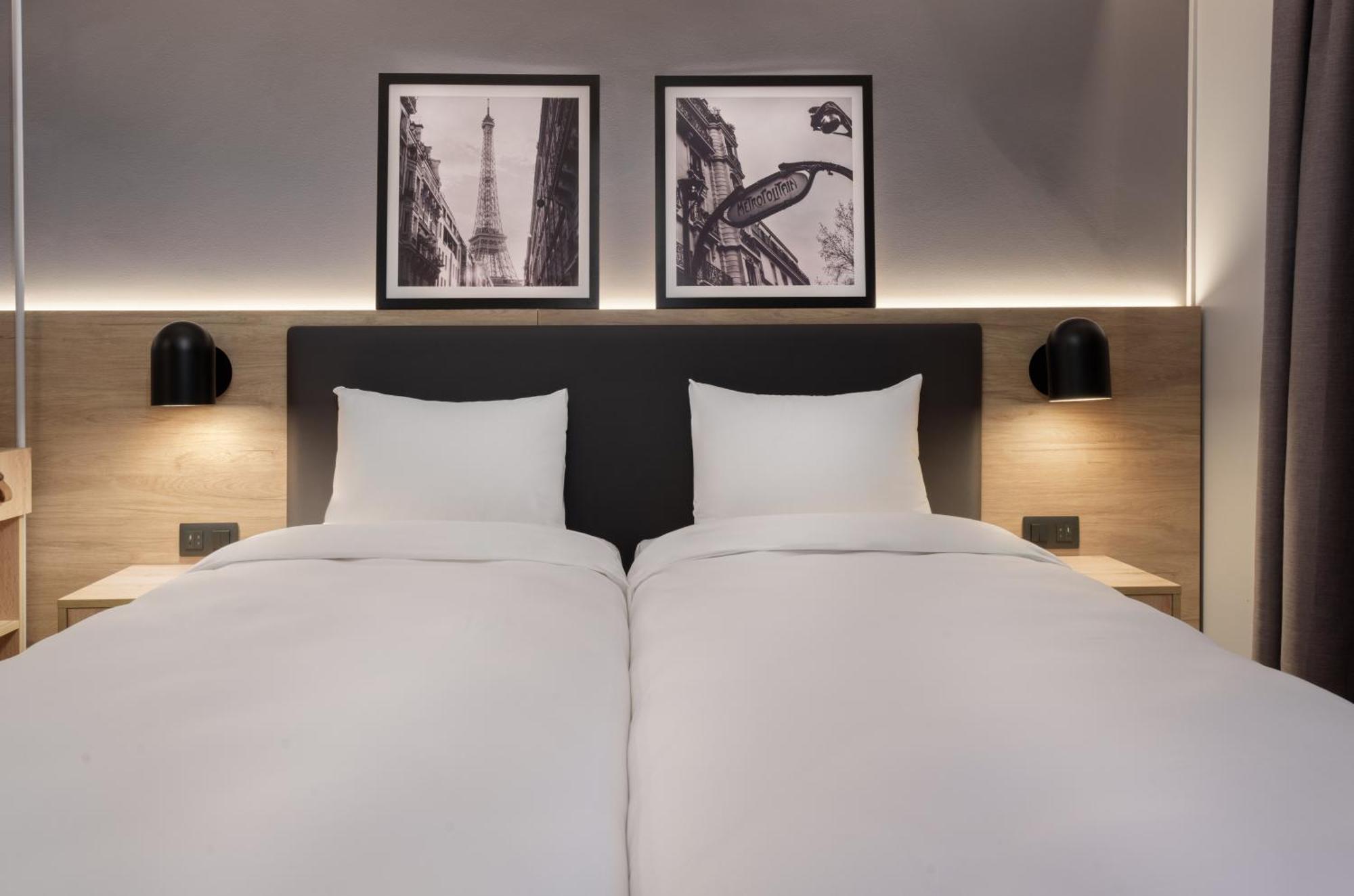 Hotel Campanile Prime - Nimes Centre Esterno foto