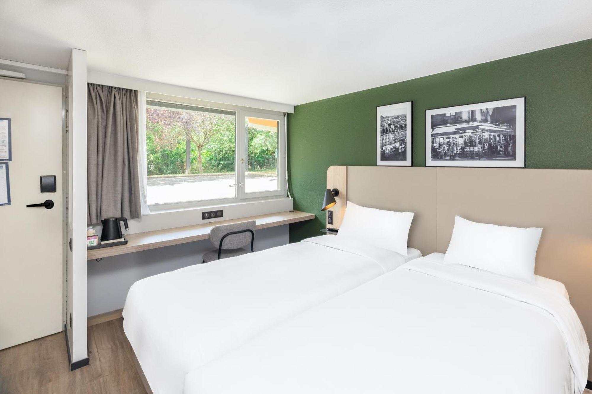 Hotel Campanile Prime - Nimes Centre Esterno foto