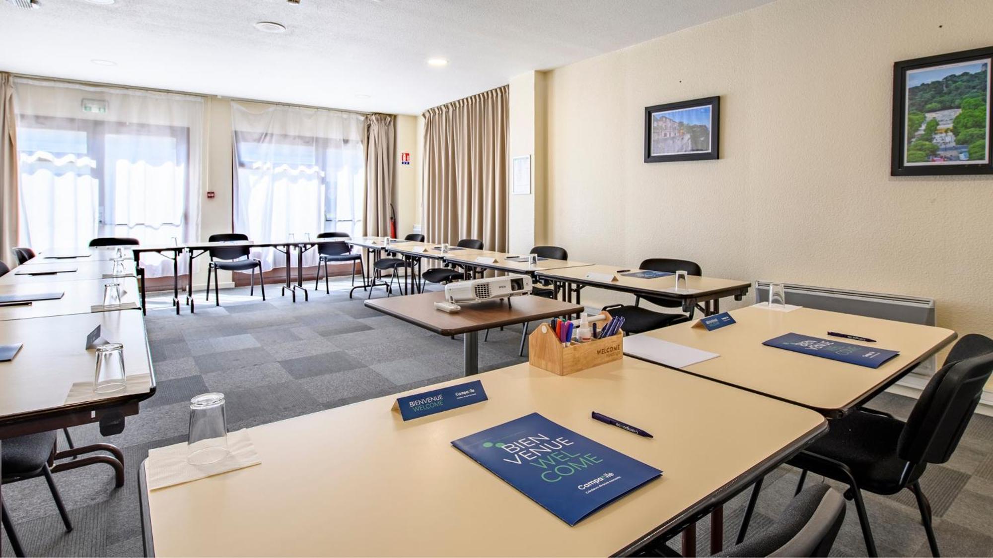Hotel Campanile Prime - Nimes Centre Esterno foto