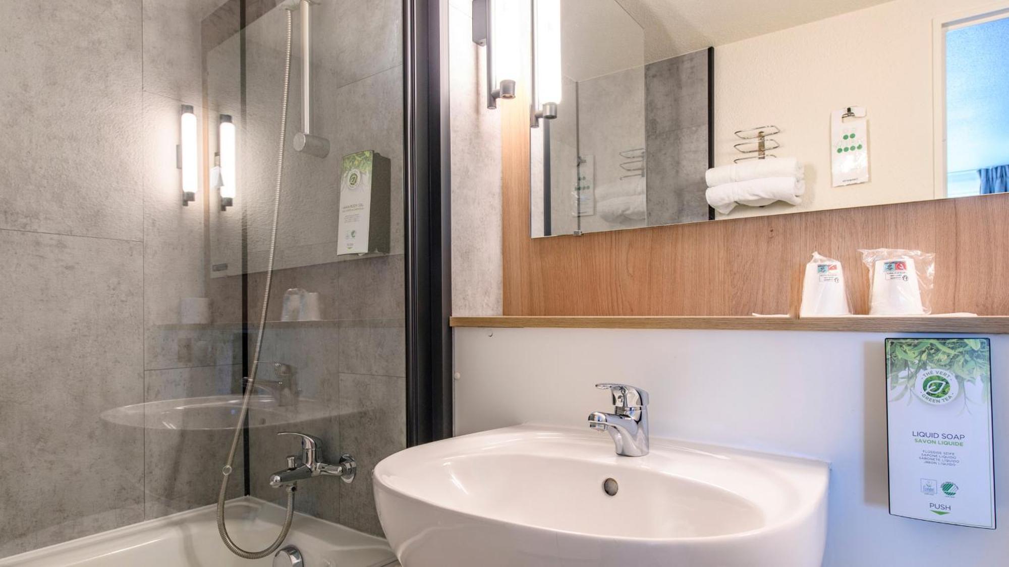 Hotel Campanile Prime - Nimes Centre Esterno foto