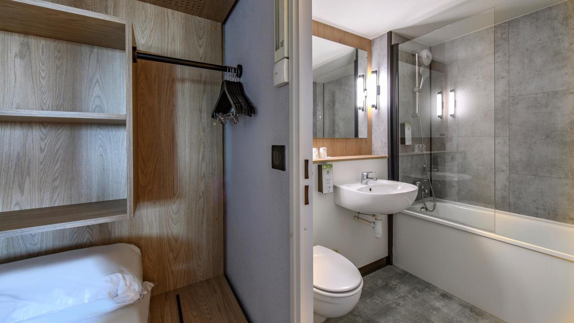 Hotel Campanile Prime - Nimes Centre Esterno foto