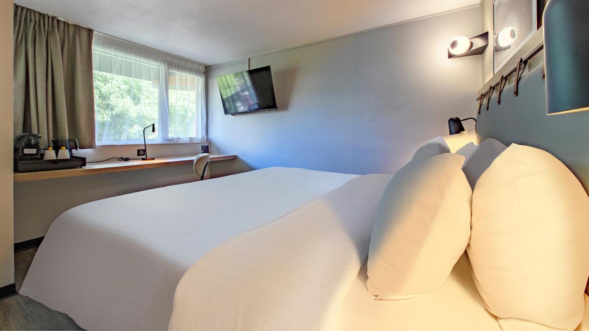 Hotel Campanile Prime - Nimes Centre Esterno foto
